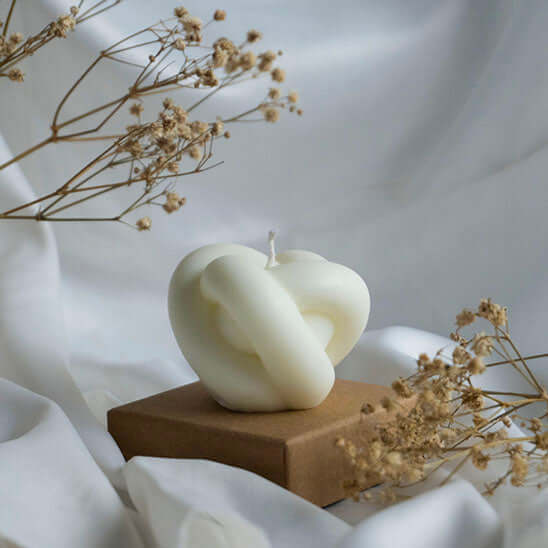 Knot candle