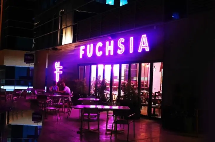 fuchsia kitchen lahore